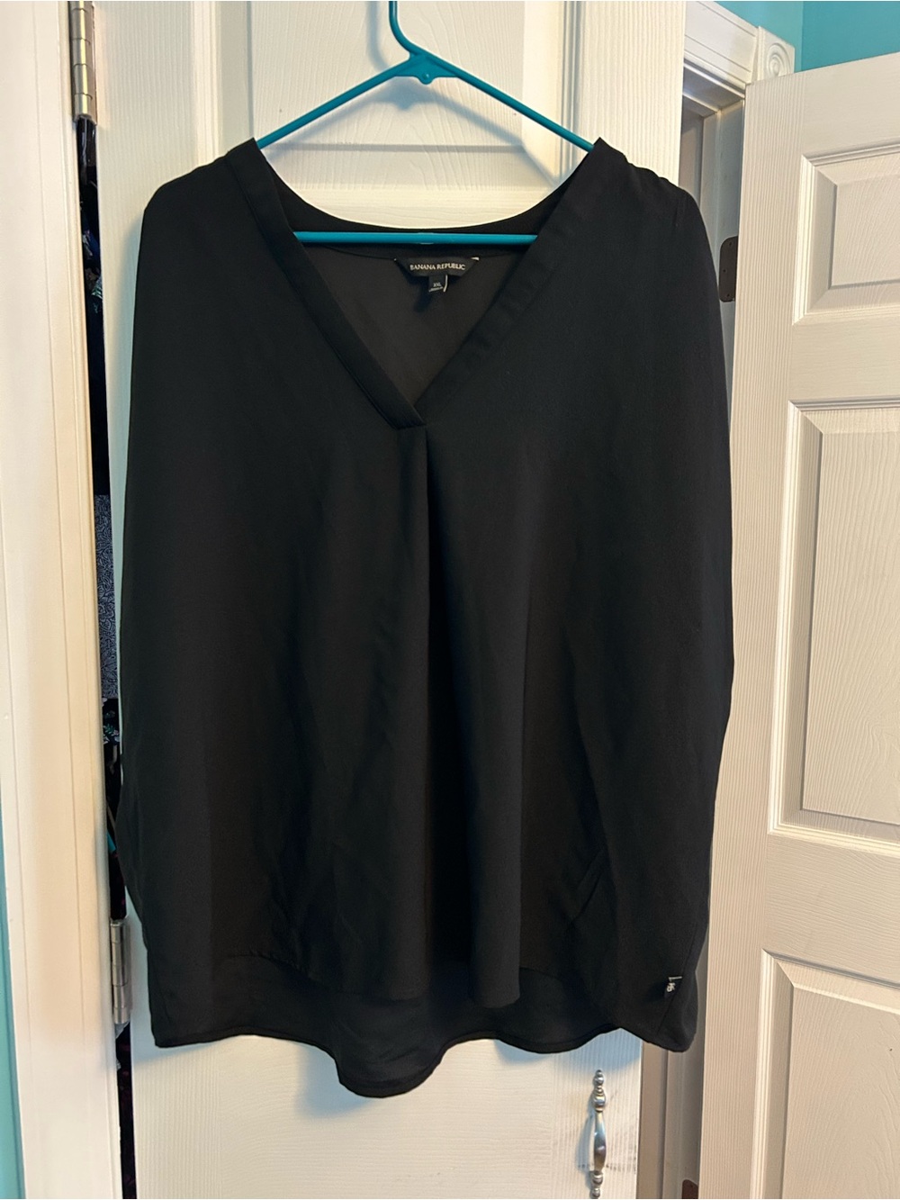 Banana Republic Black V-Neck Sleeveless Top
